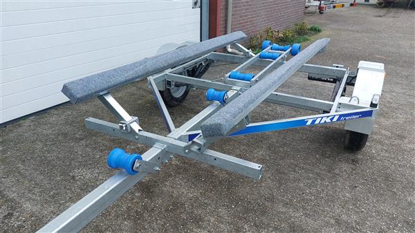 Grote foto tiki t750 led boot trailer demo tiki trailers watersport en boten boottrailers