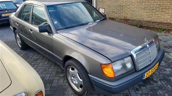 Grote foto mb 230e 4 bak bj1986 auto mercedes