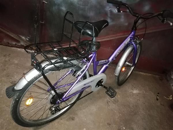 Grote foto meisjes en of jongens fiets fietsen en brommers meisjesfietsen