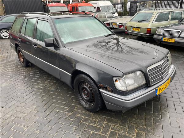 Grote foto mercedes benz 300 te 24v autom bj1988 met werk auto mercedes