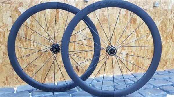 Grote foto gloednieuwe stealth wielen aan 1 2 prijs fietsen en brommers sportfietsen