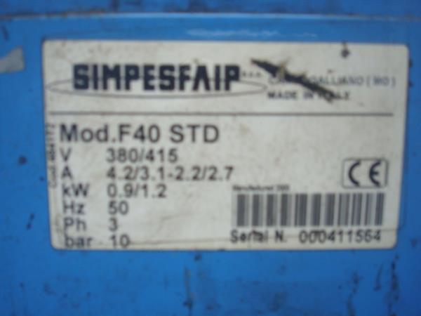 Grote foto banden demontage montage apparaat hulp armen faip auto diversen gereedschap