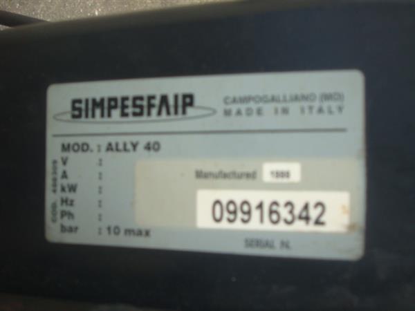 Grote foto banden demontage montage apparaat hulp armen faip auto diversen gereedschap
