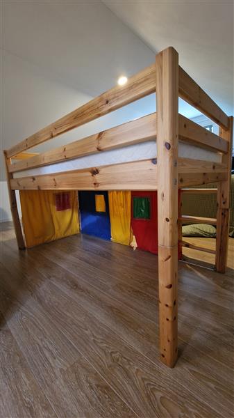 Grote foto halfhoogslaper bed met glijbaan huis en inrichting bedden