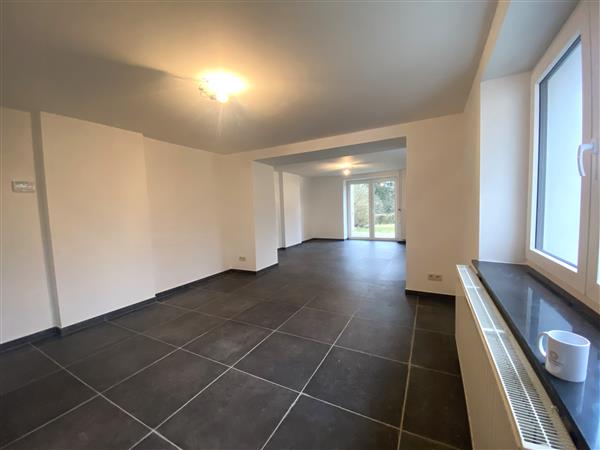Grote foto 6860 l glise ruime woning met tuin 3 slpkrs huizen en kamers eengezinswoningen