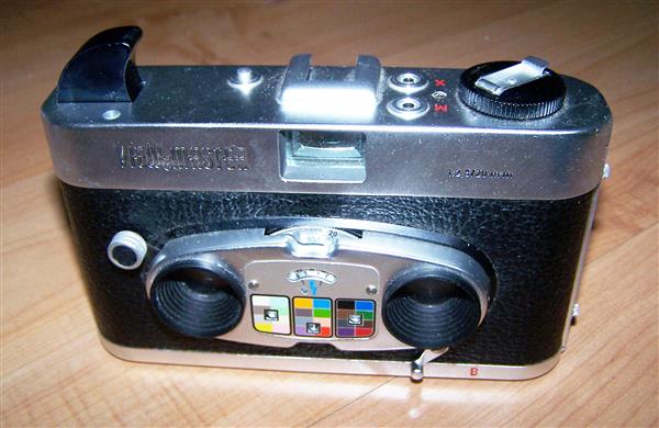 Grote foto view master camera met boekje viewer c en mapje audio tv en foto camera analoog
