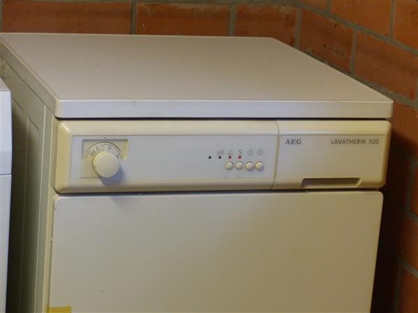 Grote foto te koop aeg condens droogkast witgoed en apparatuur wasdrogers en centrifuges