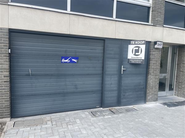 Grote foto garage met plaats voor 9 wagens te koop huizen en kamers garageboxen