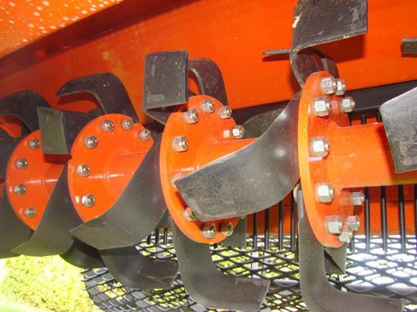 Grote foto ortolan overtop frezen sb agrarisch tractor toebehoren
