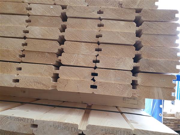 Grote foto dikke blokhutdelen nieuw met v kant 28mm dik doe het zelf en verbouw hout en planken