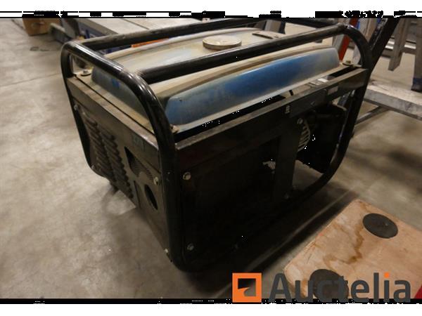 Grote foto generator op benzine topcraft doe het zelf en verbouw onderdelen en accessoires