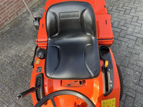 Grote foto kubota gr1600 zitmaaier met opvangbak. tuin en terras zitmaaiers