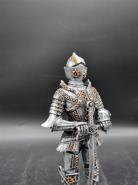 Grote foto beeld knight in armor with sword 22 cm hars antiek en kunst curiosa en brocante