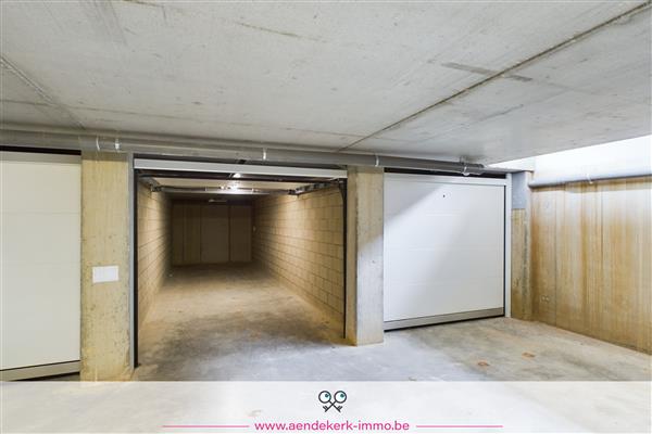 Grote foto afgesloten garagebox in het centrum van kinrooi huizen en kamers garageboxen