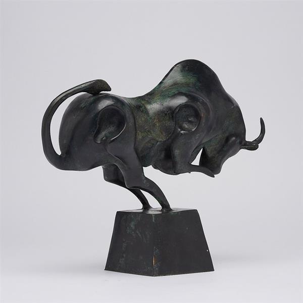 Grote foto sculptuur no reserve price bronze sculpture of a striking bull with base 32 cm brons antiek en kunst curiosa en brocante