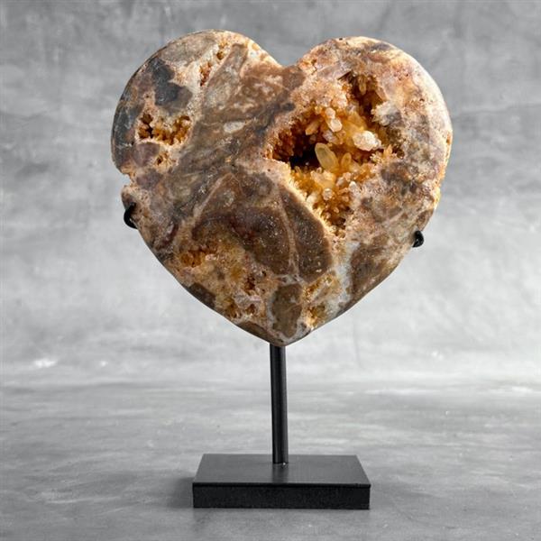 Grote foto geen reserveprijs prachtige hartvorm van gele kristallen rots op een aangepaste standaard krista antiek en kunst curiosa en brocante