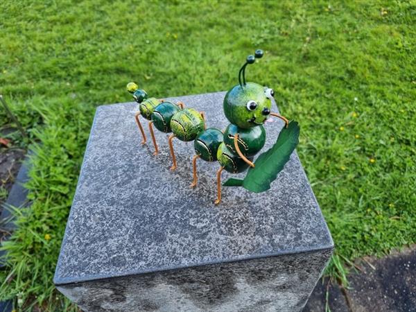 Grote foto beeld happy caterpillar metal new 19 cm metaal antiek en kunst curiosa en brocante