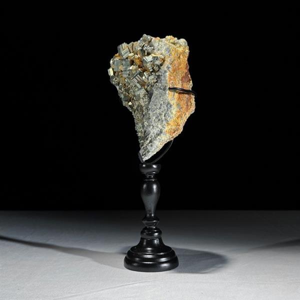 Grote foto geen reserveprijs kubieke pyriet en kwarts kristallen op matrix hoogte 24 cm breedte 9 cm 1 antiek en kunst curiosa en brocante