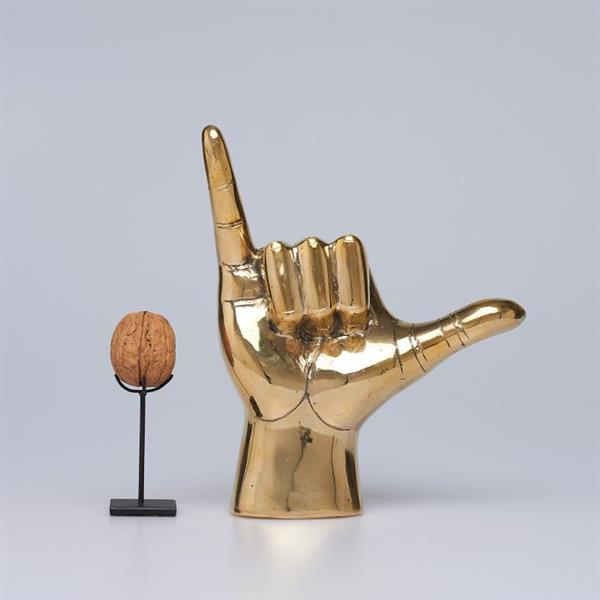 Grote foto sculptuur no reserve price shaka hang loose hand signal sculpture in polished brass 21 cm m antiek en kunst curiosa en brocante