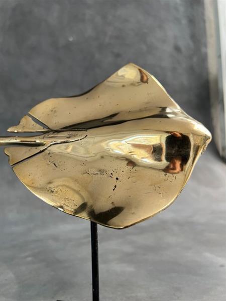 Grote foto beeld no reserve price stingray made of bronze on a stand 28 cm brons antiek en kunst curiosa en brocante