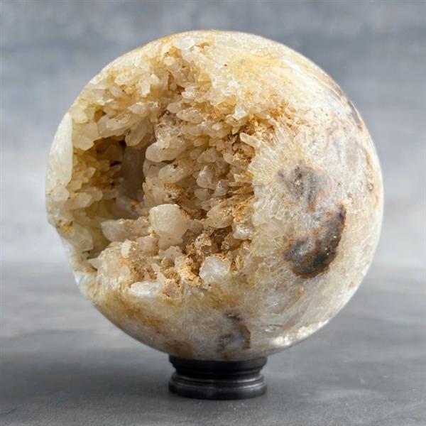 Grote foto geen reserveprijs prachtige stenen bol van geel kristal op aangepaste standaard kwarts 1800 g antiek en kunst curiosa en brocante