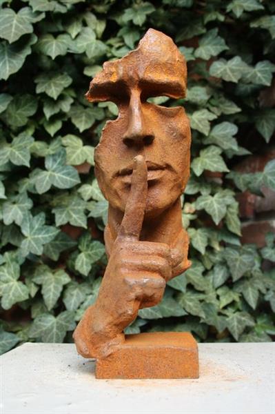 Grote foto sculptuur de fluisteraar 30 cm ijzer gegoten gesmeed antiek en kunst curiosa en brocante