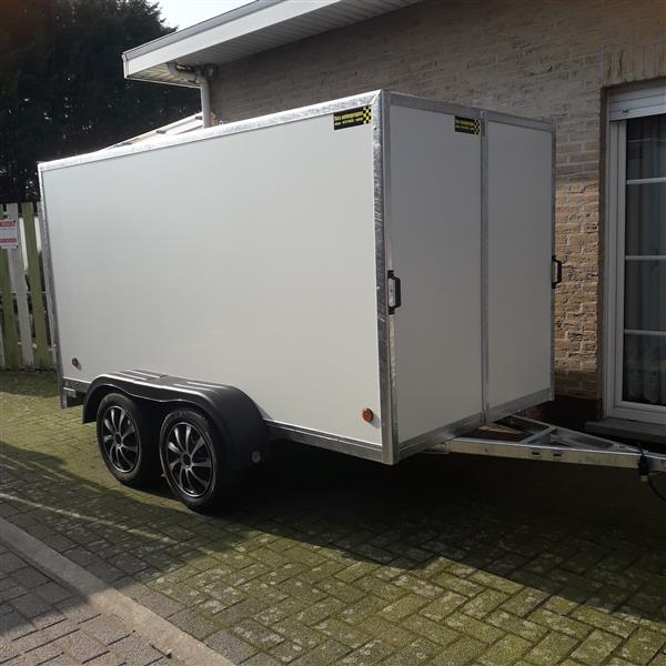 Grote foto gesloten aanhangwagen 3 00 x 150 x 150 auto diversen aanhangers