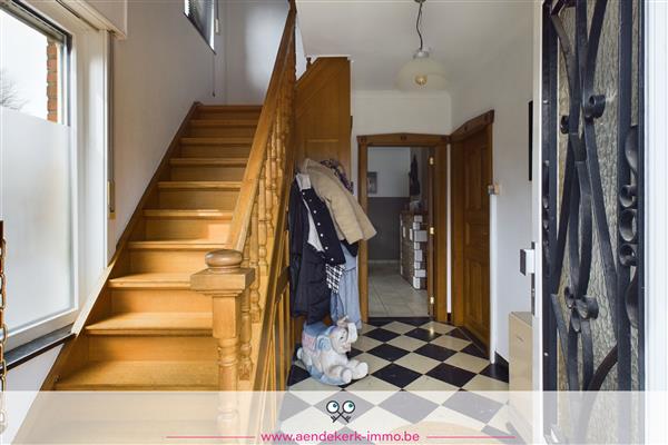 Grote foto gezinswoning met ruime tuin in elen huizen en kamers vrijstaand