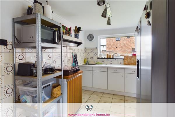 Grote foto gezinswoning met ruime tuin in elen huizen en kamers vrijstaand