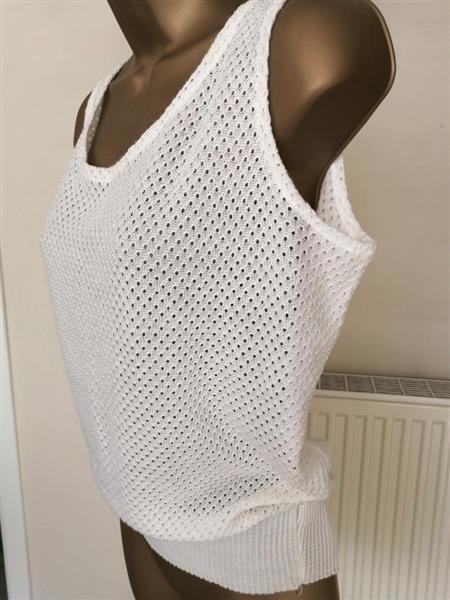 Grote foto doorzichtige ajour top in champagnekleur kleding dames tops