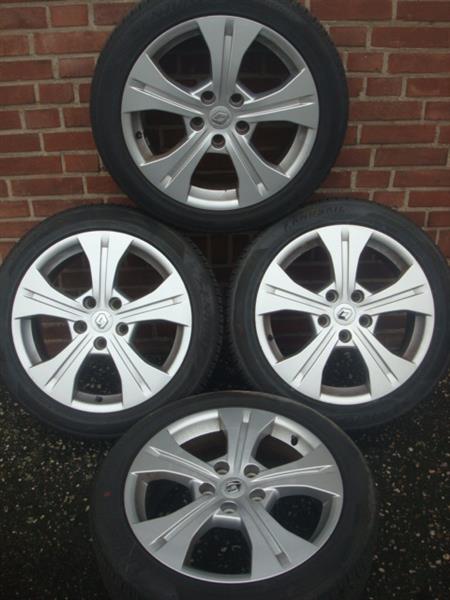 Grote foto 17 inch originele renault megane velgen5x114.3 auto onderdelen banden en velgen