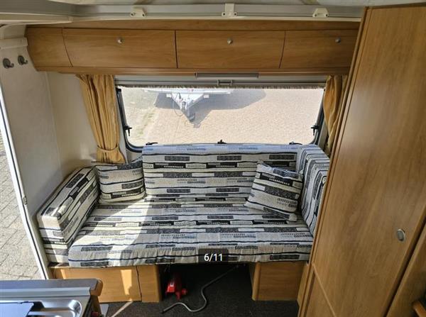 Grote foto eriba future 480 s 2000 hefdak vast bed caravans en kamperen caravans