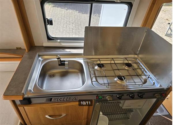 Grote foto eriba future 480 s 2000 hefdak vast bed caravans en kamperen caravans