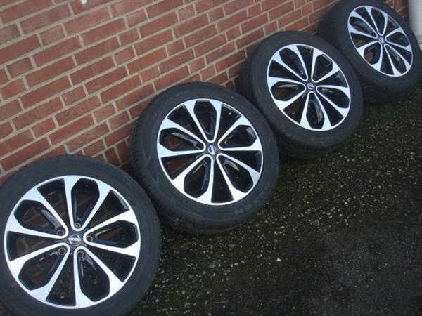 Grote foto 18 inch originele nissan qashqai velgen 5x114.3 auto onderdelen banden en velgen
