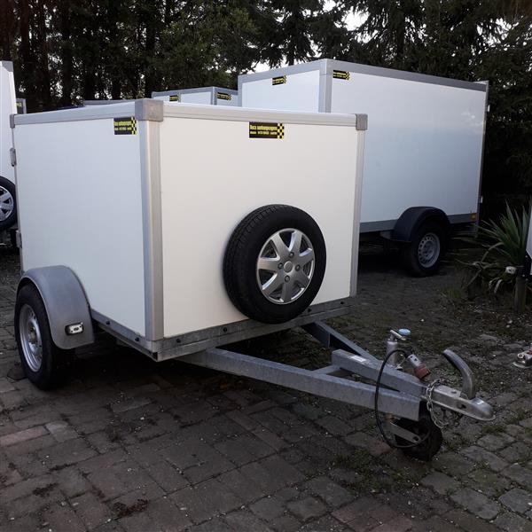 Grote foto gesloten aanhangwagen marco auto diversen aanhangers