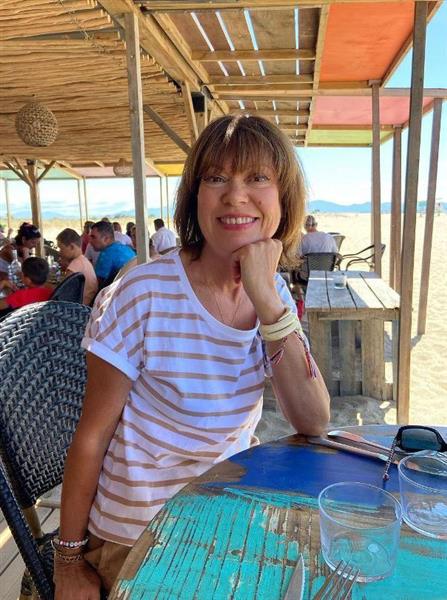 Grote foto vrouw 56 zoekt een fantastische man contacten en berichten vrouw zoekt man