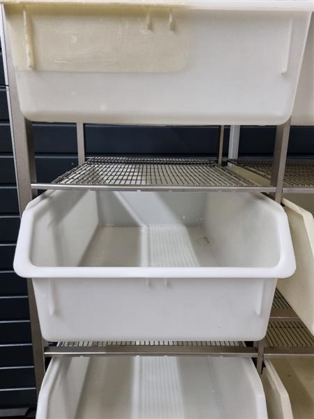 Grote foto inox rek voor kooien dieren en toebehoren hokken en kooien