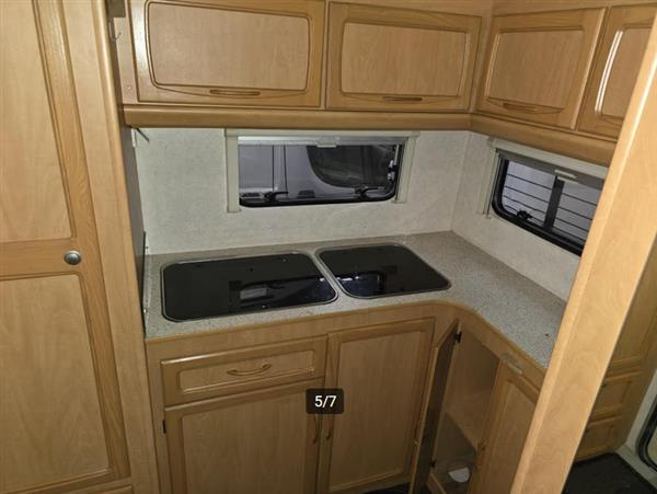 Grote foto hylander design 410 mtr. 2001 eindk. mover caravans en kamperen caravans