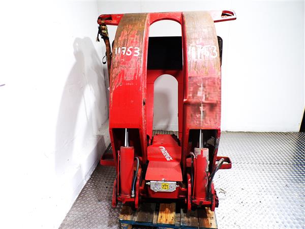 Grote foto auramo papierrollenklem tissue agrarisch heftrucks