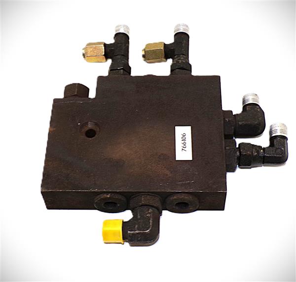 Grote foto cascade ventielblok agrarisch heftrucks