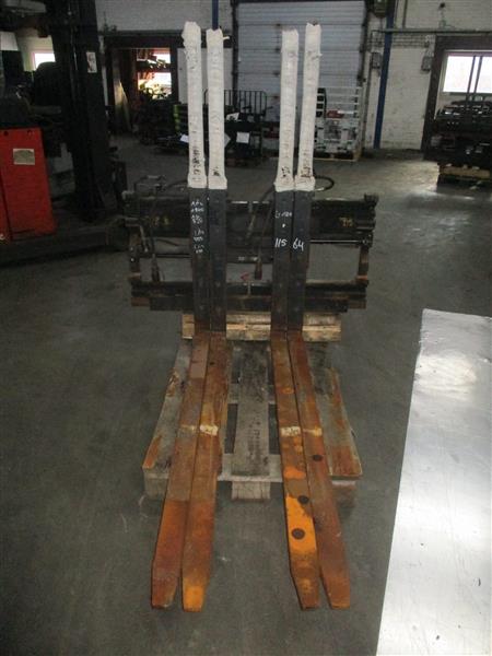 Grote foto stabau vorkenversteller dubbel agrarisch heftrucks