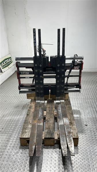 Grote foto meyer vorkenversteller dubbel agrarisch heftrucks