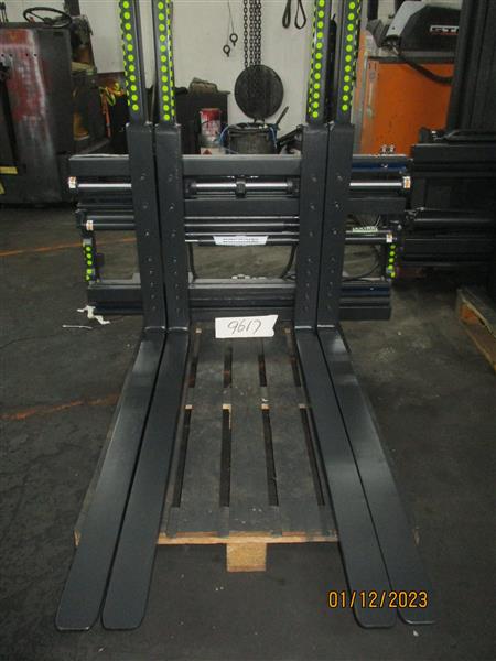 Grote foto cascade vorkenversteller dubbel agrarisch heftrucks