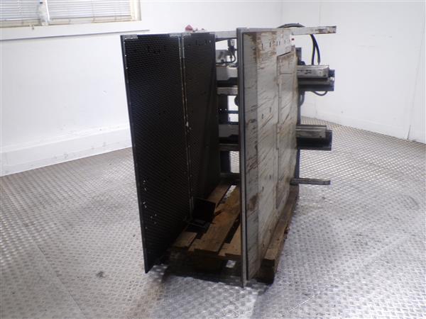 Grote foto cascade witgoedklem agrarisch heftrucks