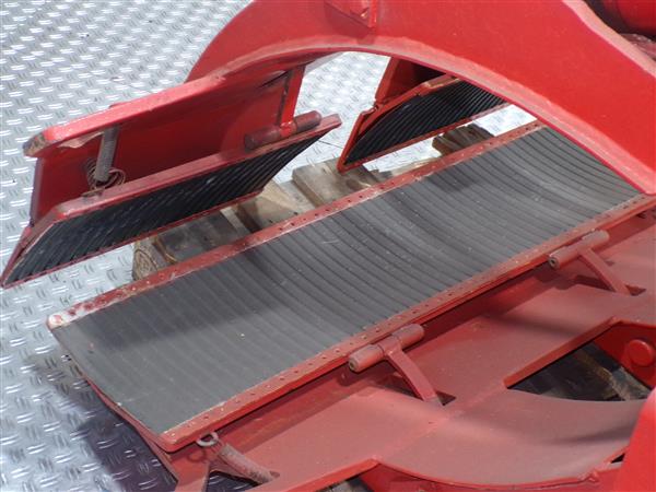 Grote foto auramo papierrollenklem splitarm agrarisch heftrucks