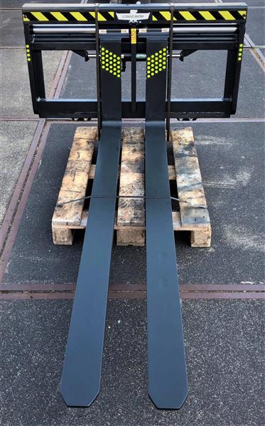 Grote foto cascade vorkversteller agrarisch heftrucks