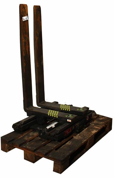 Grote foto cascade vorkenklem agrarisch heftrucks