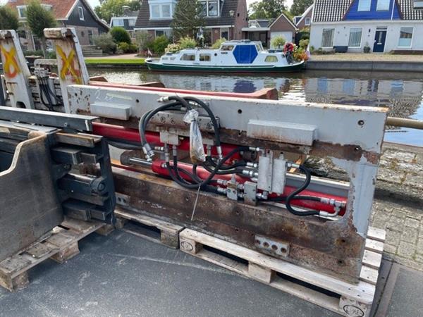 Grote foto durwen cellulose balenklem agrarisch heftrucks