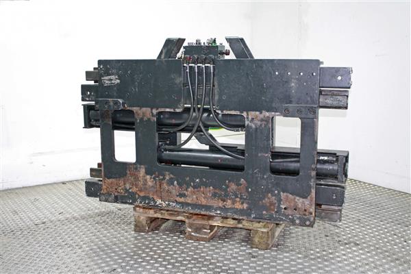 Grote foto meyer vorkenklem agrarisch heftrucks