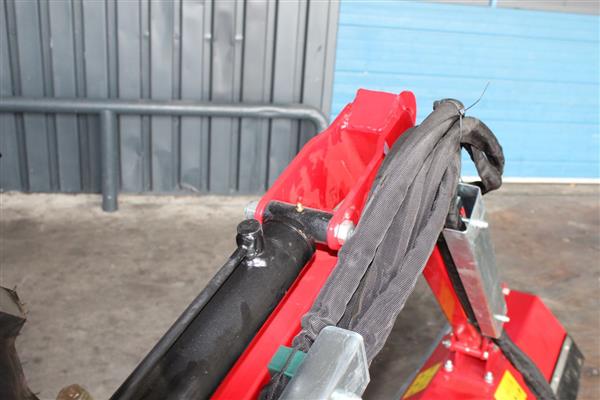 Grote foto kraffter armmaaier 270 met 80cm klepelmaaierbak agrarisch mechanisatie